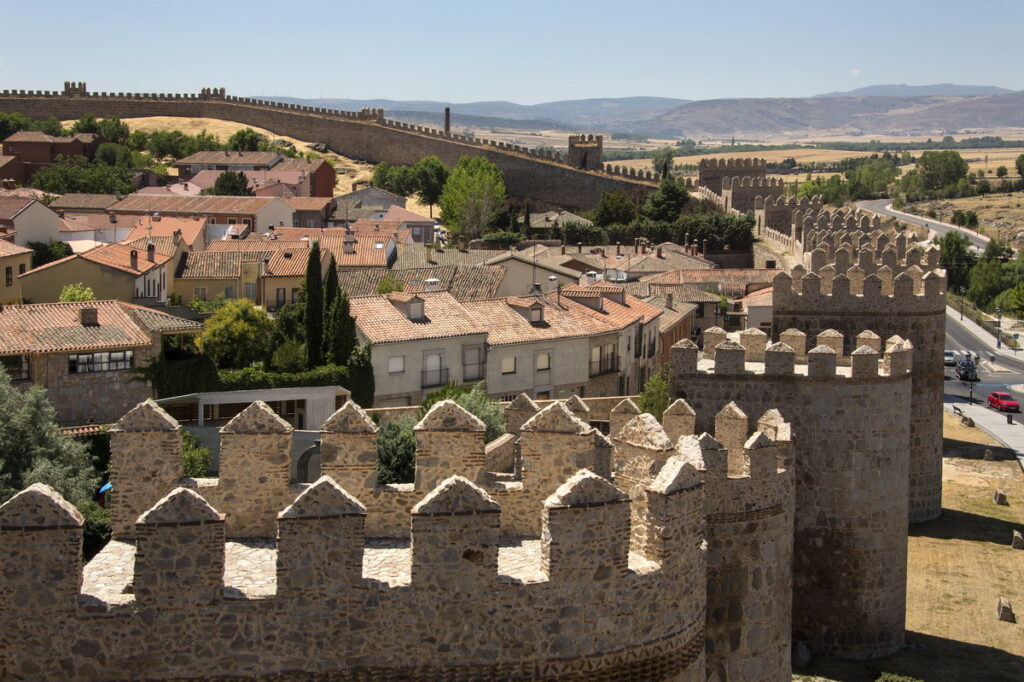 Escursione ad Ávila: la città delle mura medievali