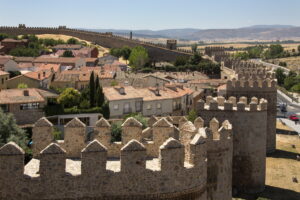 Escursione ad Ávila: la città delle mura medievali