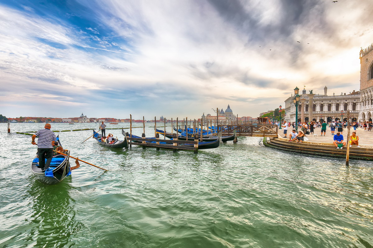 Come muoversi a Venezia: vaporetto, a piedi e altre opzioni